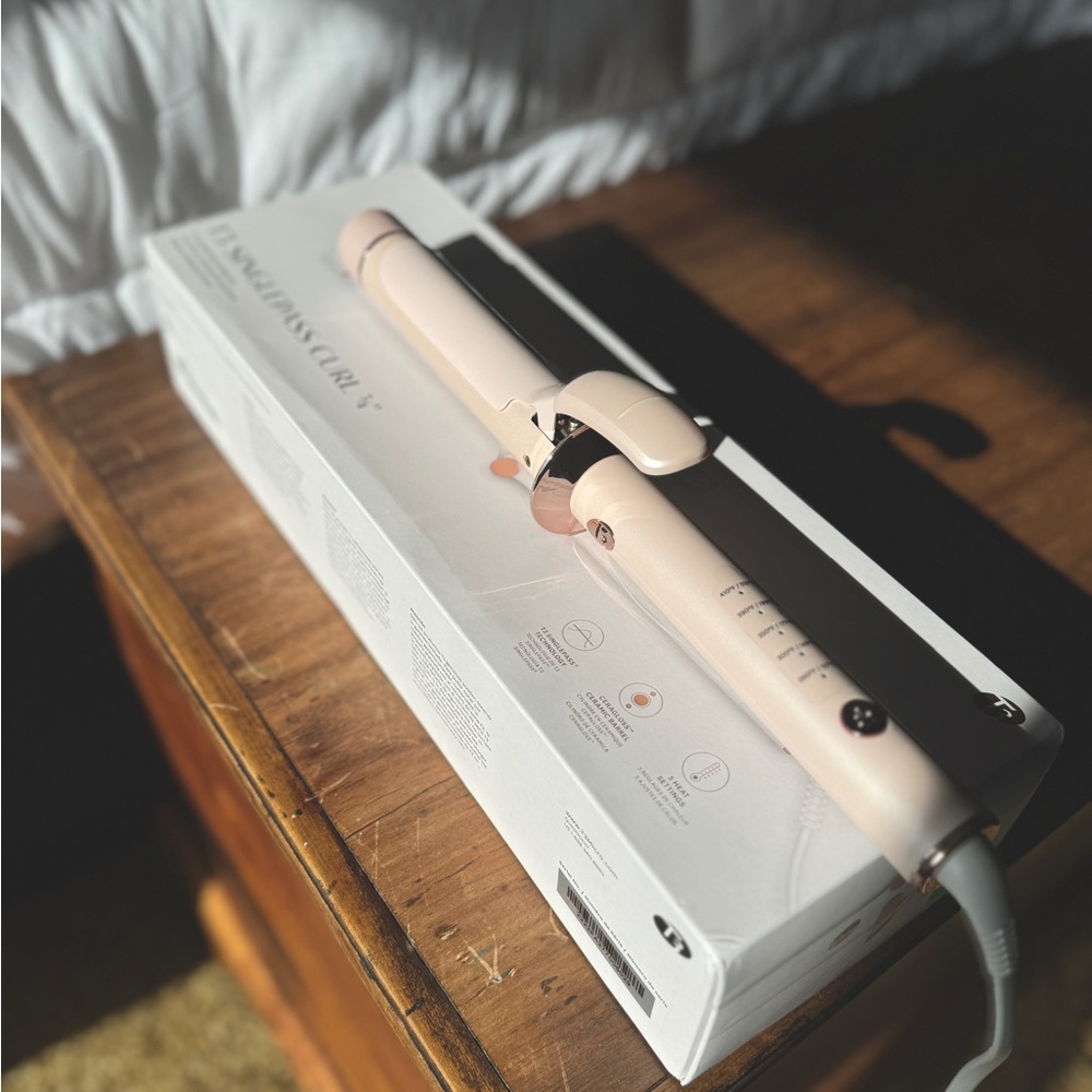 T3 curling iron with clamp 1.25"